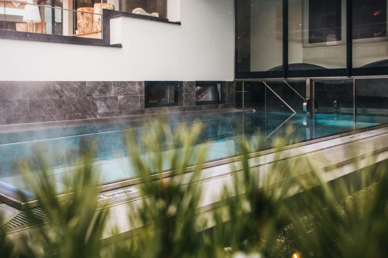 Hotel Bergblick 4 Sterne Superior Фис Екстериор снимка