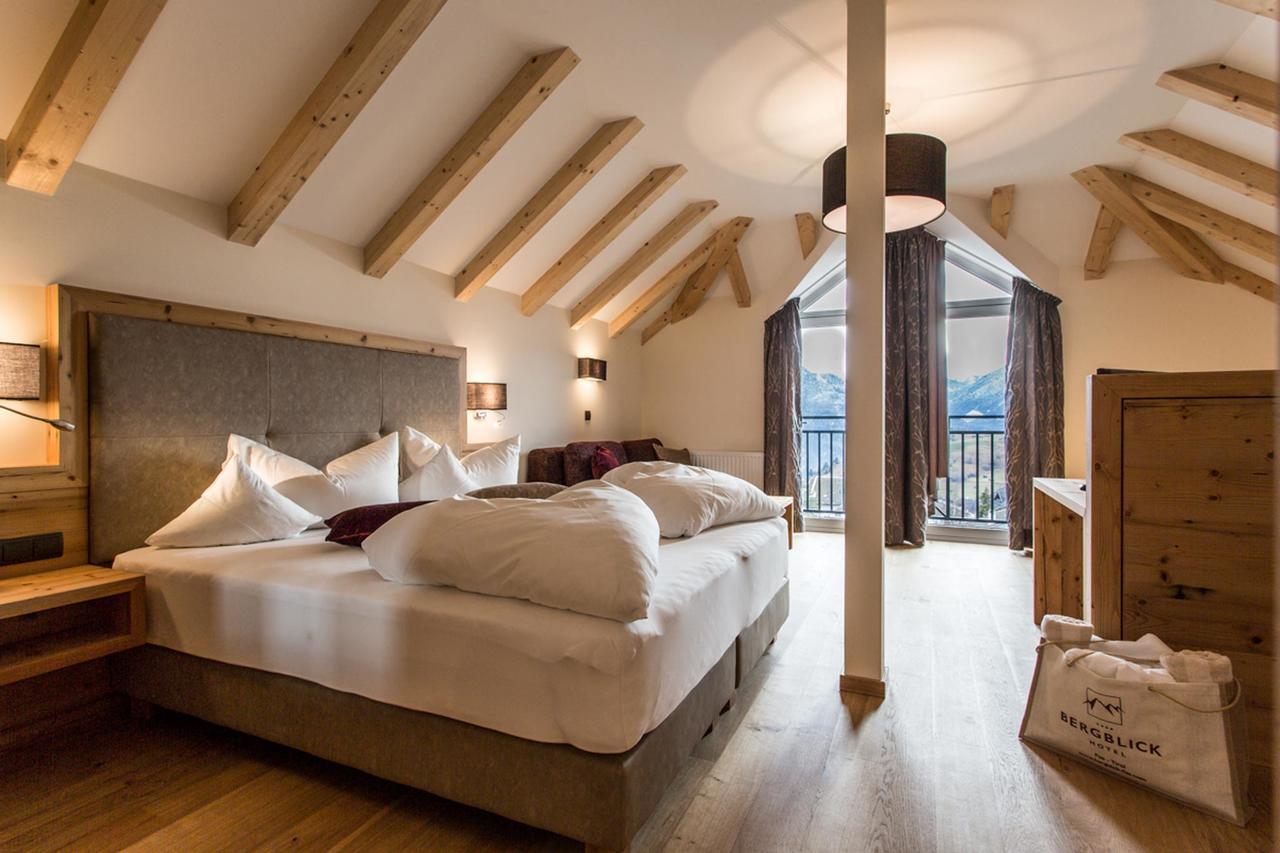 Hotel Bergblick 4 Sterne Superior Фис Екстериор снимка