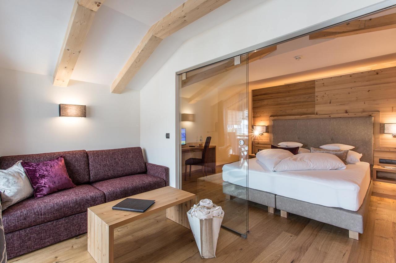 Hotel Bergblick 4 Sterne Superior Фис Екстериор снимка